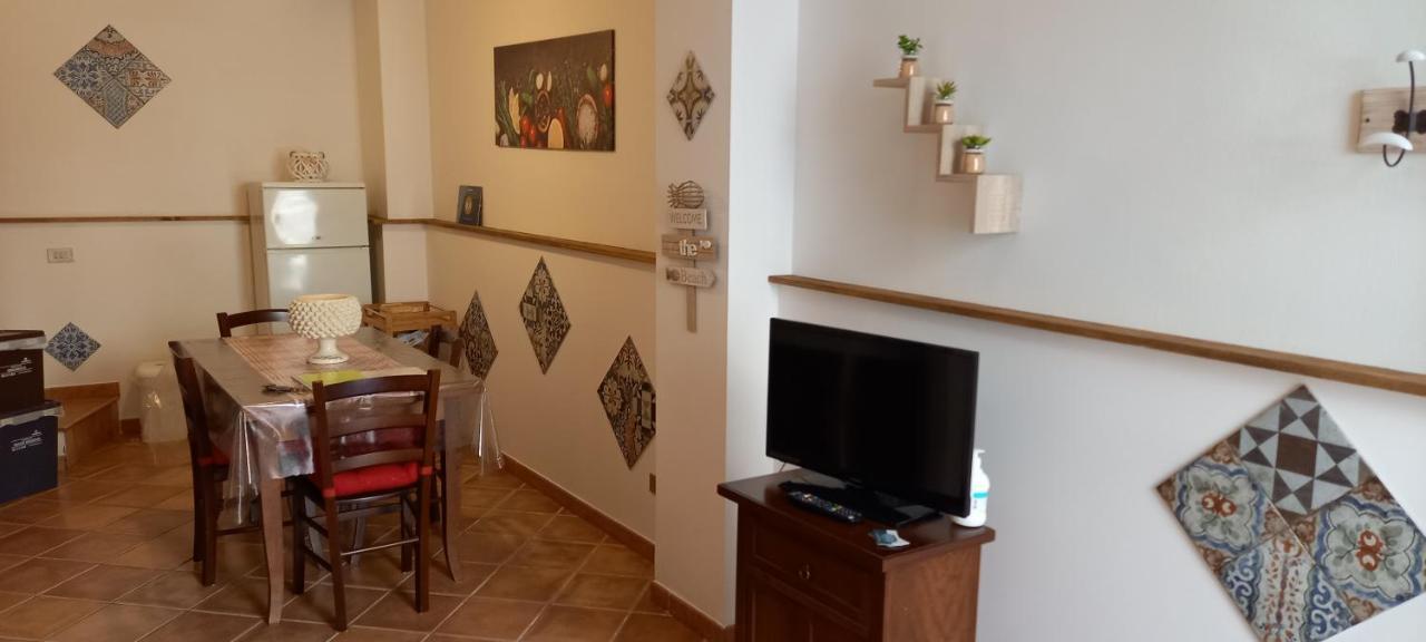 Casa Vacanze Chiara Terrasini Buitenkant foto
