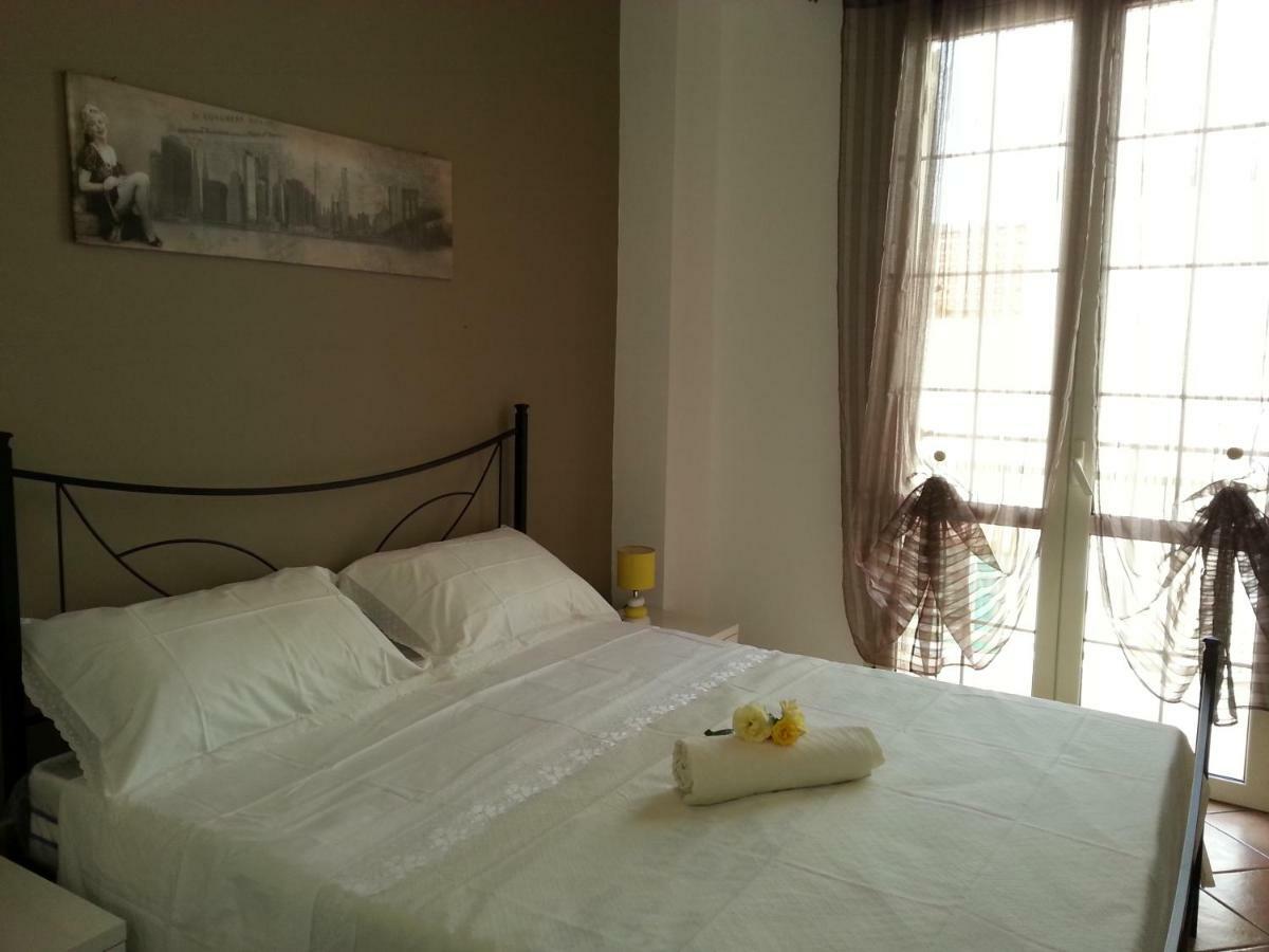 Casa Vacanze Chiara Terrasini Buitenkant foto