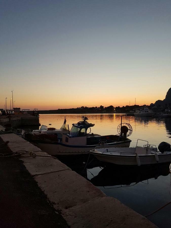 Casa Vacanze Chiara Terrasini Buitenkant foto