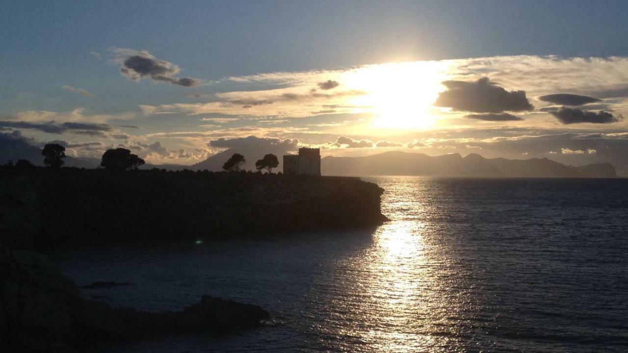 Casa Vacanze Chiara Terrasini Buitenkant foto