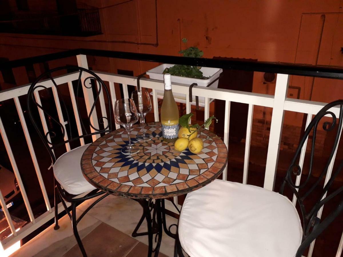 Casa Vacanze Chiara Terrasini Buitenkant foto